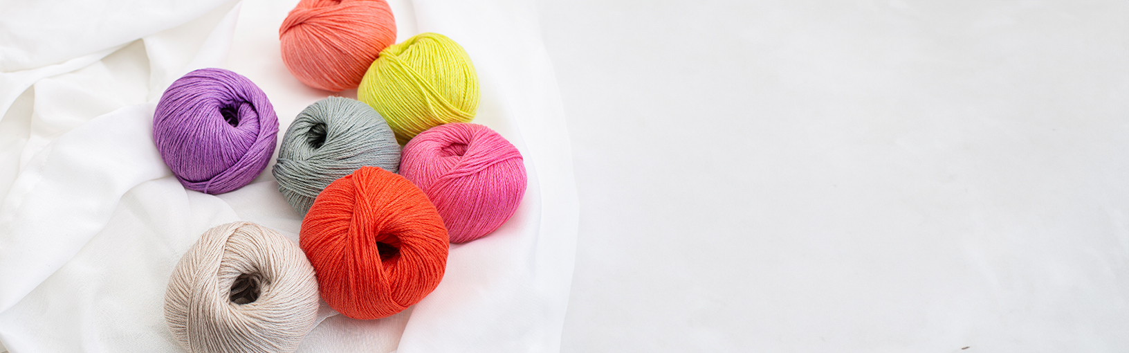 High quality yarns for knitting, crocheting & felting Lana Grossa Yarns | Big & Easy